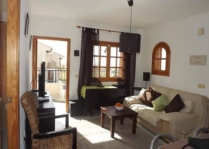 Lägenhet Cozy House Near La Mata