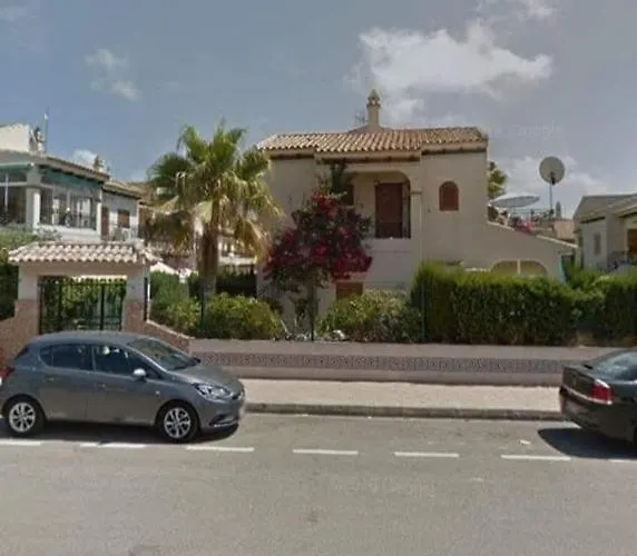 Lägenhet Cozy House Near La Mata