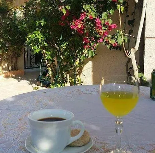 Cozy House Near La Mata Apartment