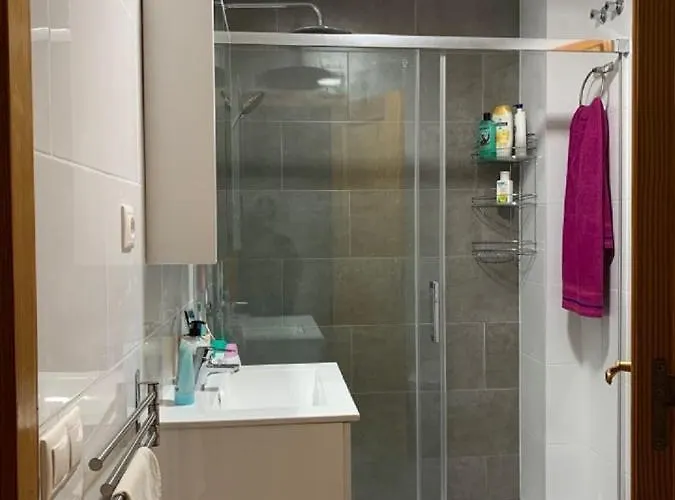 Lägenhet Cozy House Near La Mata